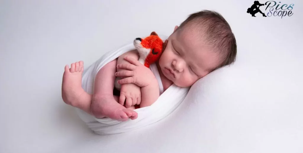 Tipping Practices For Newborn Photographers